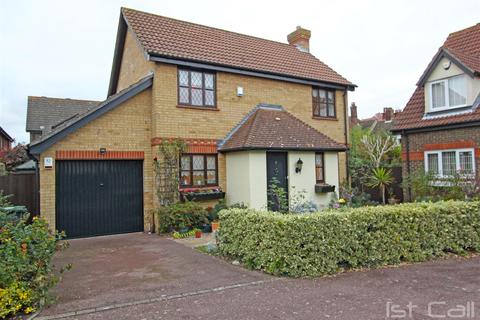 3 bedroom detached house to rent - Alleyn Place, Westcliff-On-Sea