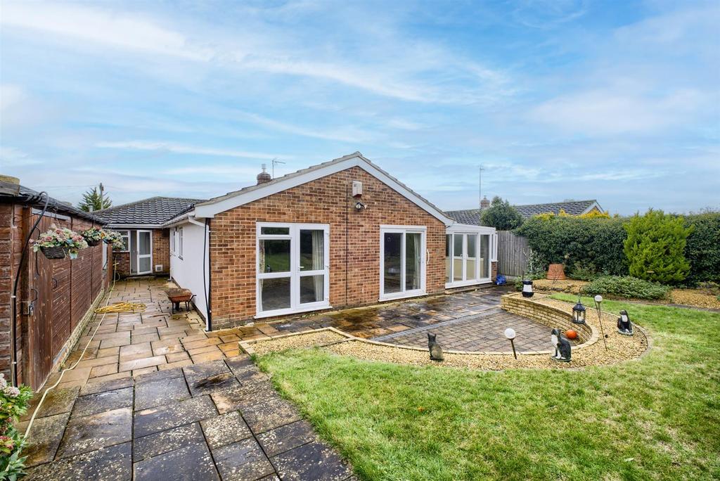 The Strand, Charlton, Pershore 3 bed detached bungalow for sale £495,000