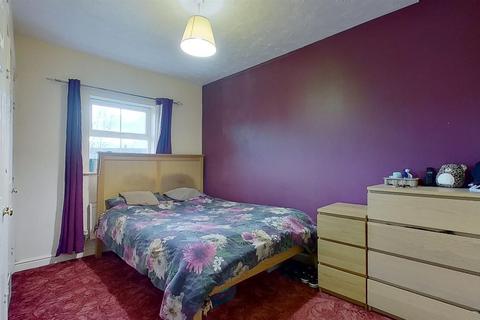 25 Allington Circle, Kingsmead, Milton Keynes, MK4 4EE