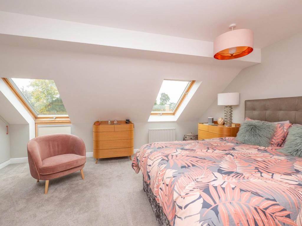 BEDROOMS 4.jpg