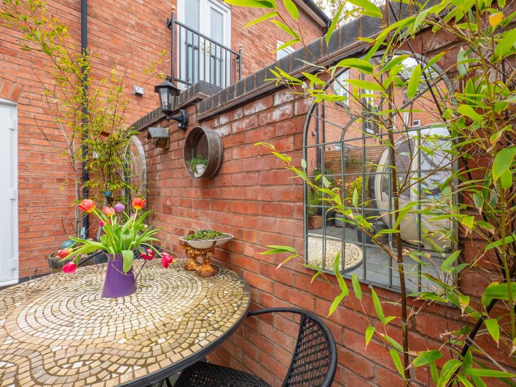 Garden 2.jpg