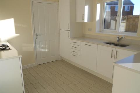 4 bedroom house to rent - Marshfern Place, Shavington, Crewe