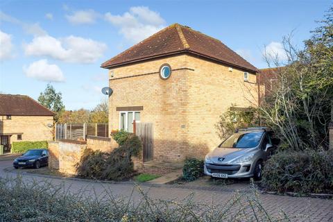 34 Gramwell, Shenley Church End, Milton Keynes, MK5 6DQ