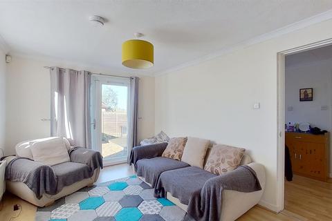 34 Gramwell, Shenley Church End, Milton Keynes, MK5 6DQ