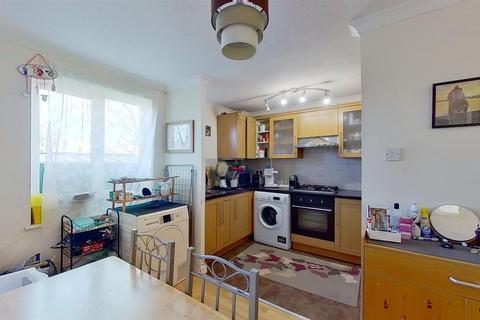 34 Gramwell, Shenley Church End, Milton Keynes, MK5 6DQ
