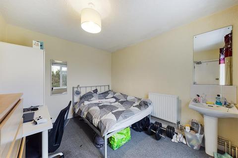 5 bedroom private hall to rent - Osborne Road North - Student Property