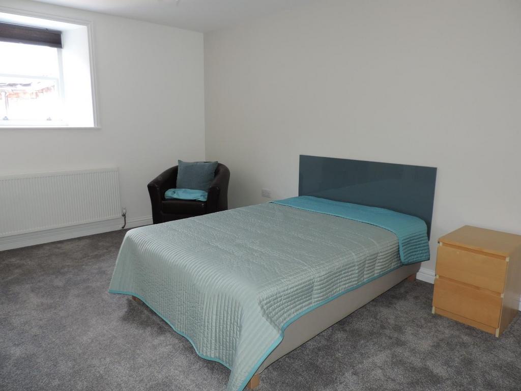 Room 2.JPG
