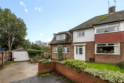 8 Pine Close, Ingatestone, CM4 9EG