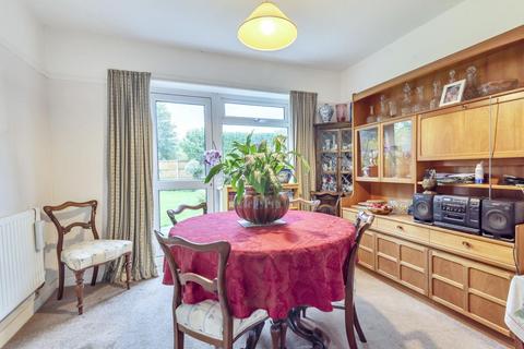 8 Pine Close, Ingatestone, CM4 9EG
