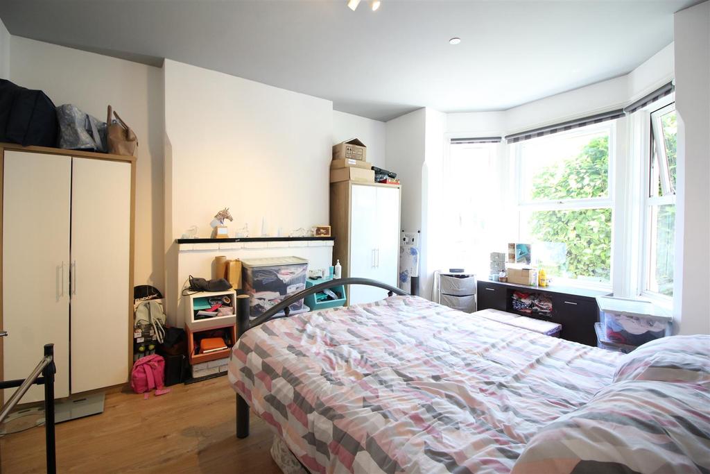 Bed 2 .JPG
