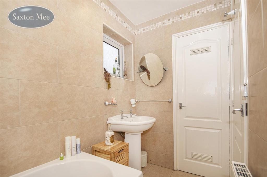 Bath2f.jpg