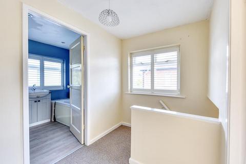 15 Carnarvon Drive, Burton Joyce, Nottingham, NG14 5ER