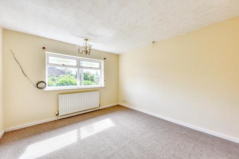 15 Carnarvon Drive, Burton Joyce, Nottingham, NG14 5ER