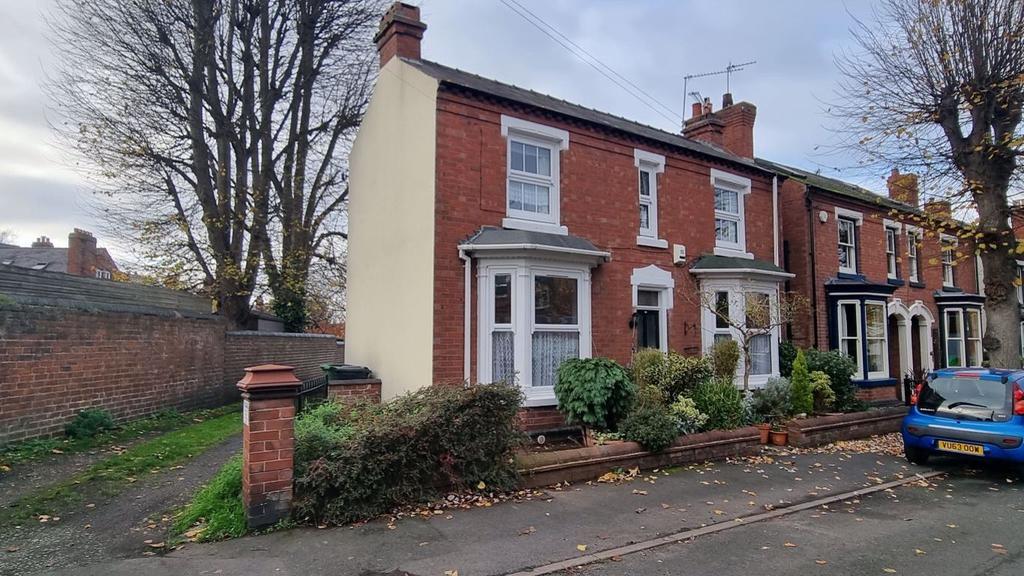 South Avenue, Stourbridge 1 bed flat £650 pcm (£150 pw)
