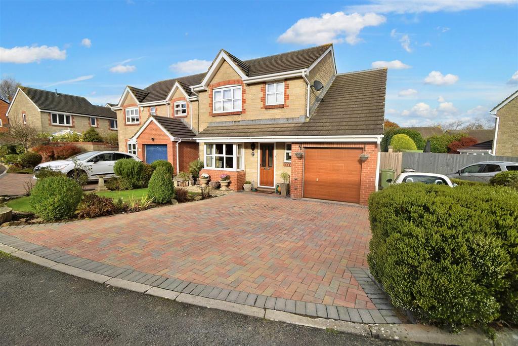 Nightingale Rise, Portishead 4 bed detached house £540,000