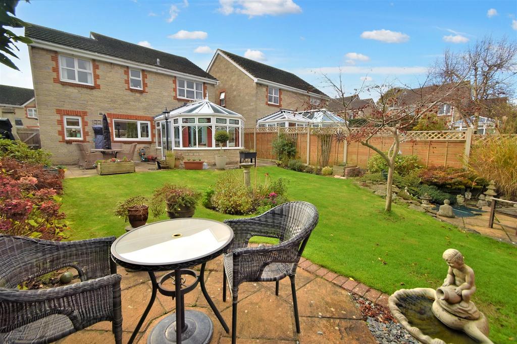 Nightingale Rise, Portishead 4 bed detached house £540,000