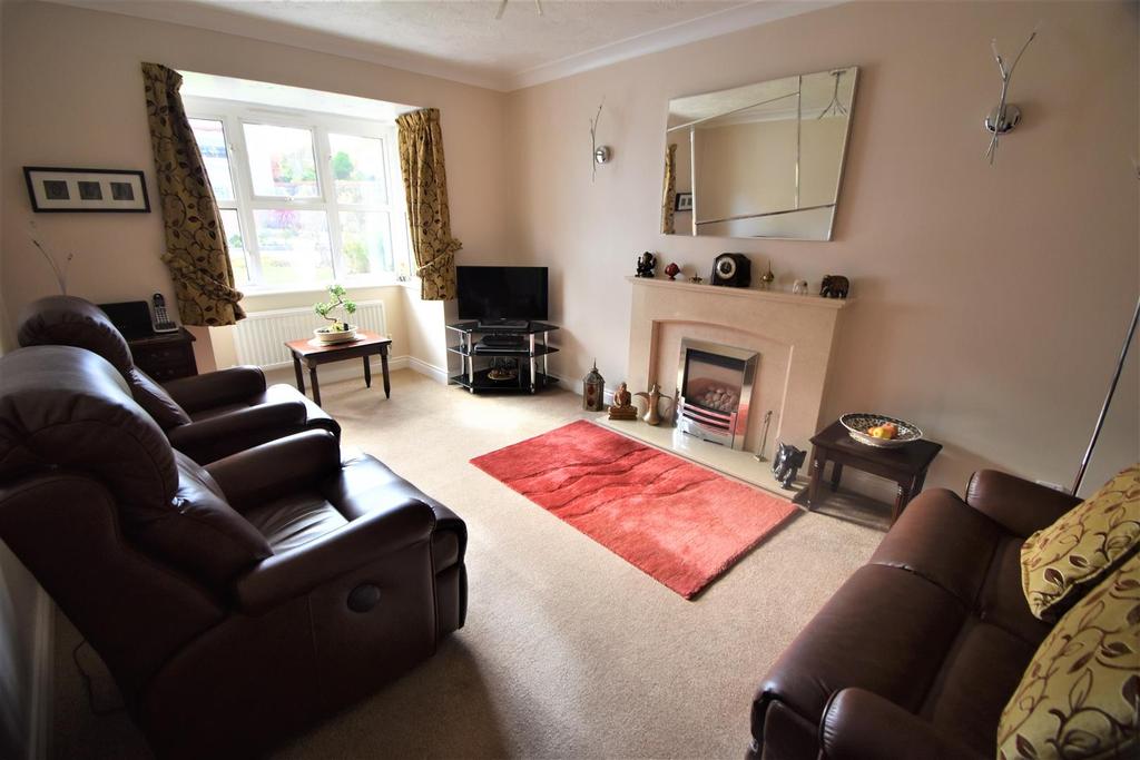 Nightingale Rise, Portishead 4 bed detached house £540,000