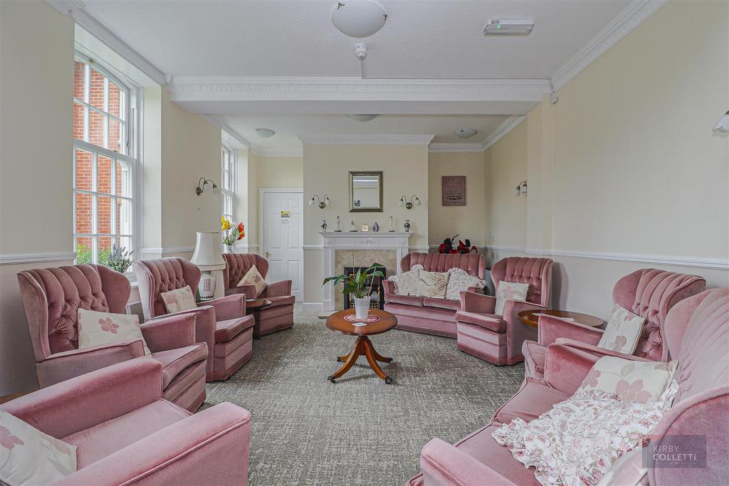Communal day lounge