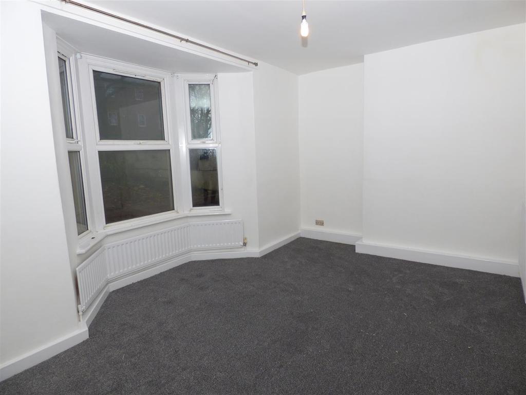Cleveland Road, North Shields 2 bed apartment £625 pcm (£144 pw)