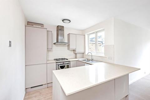 1 bedroom flat to rent, Radipole Road, SW6