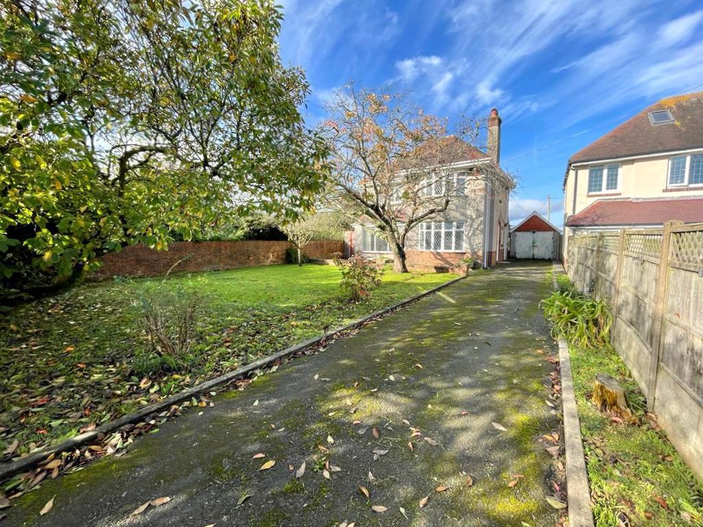 Pennard Road, Pennard, Swansea 3 bed detached house for sale £475,000