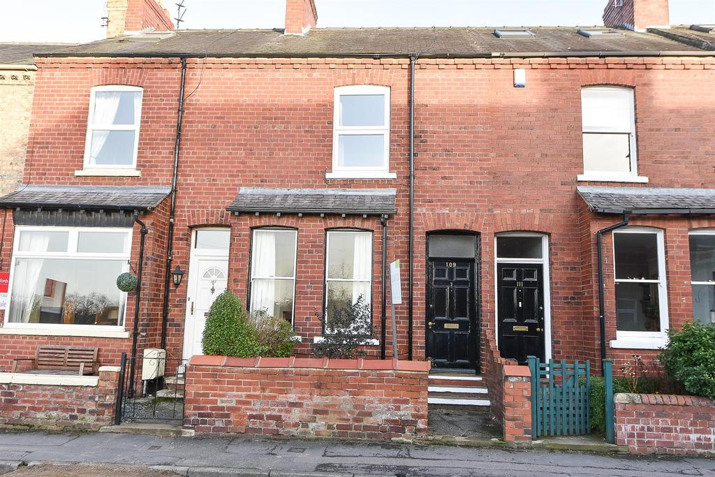 Albemarle Road, York 2 bed terraced house £1,050 pcm (£242 pw)