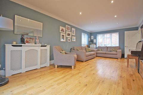 30 Rydal Way, Great Notley, Braintree, CM77 7UG