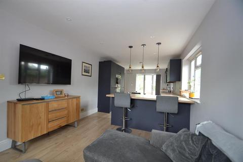 16 Hill View, Buckland, Buntingford, SG9 0PL