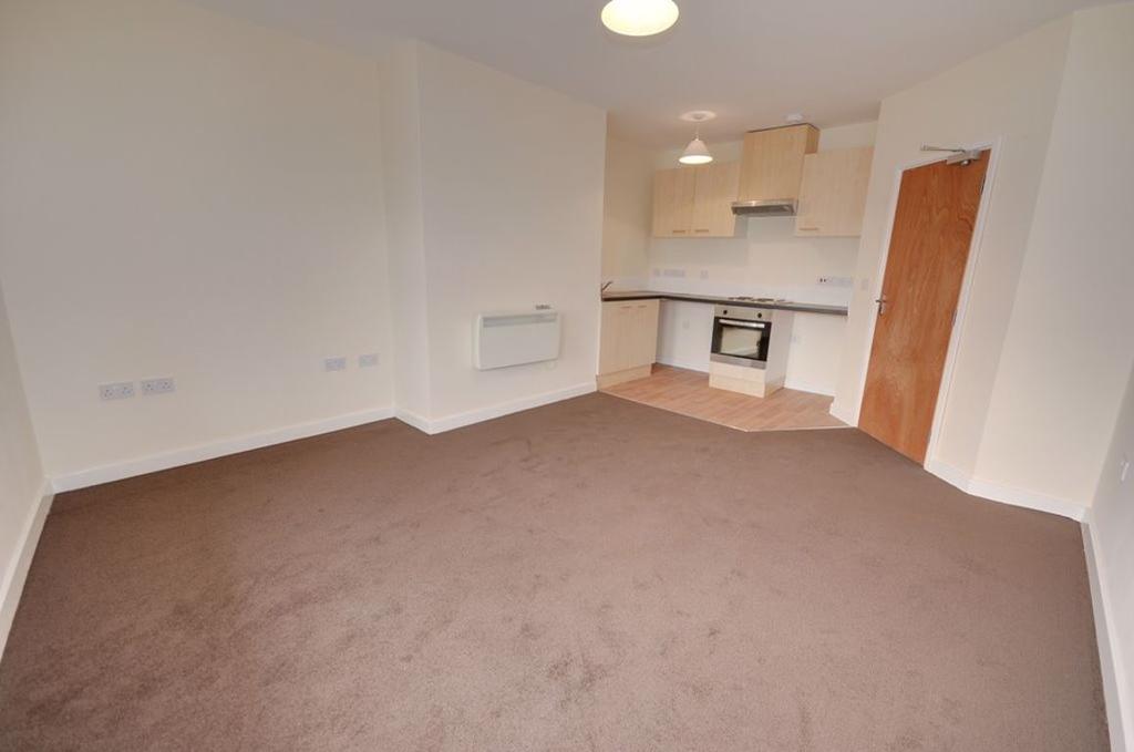 Carlton Street, Castleford, WF10 1 bed apartment £450 pcm (£104 pw)