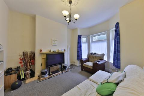 50 Cemetery Road, York, YO10 5AJ