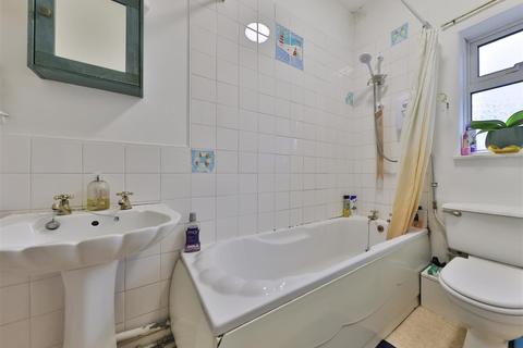 50 Cemetery Road, York, YO10 5AJ