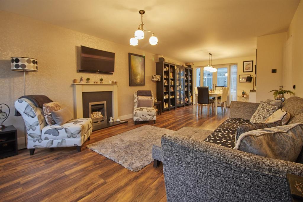 Park View, Sharnford 4 bed detached house £390,000