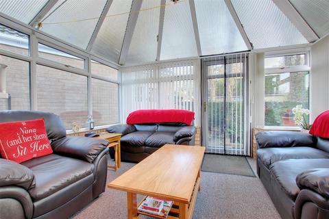 44 Greenacre Park, Hornsea, HU18 1UW