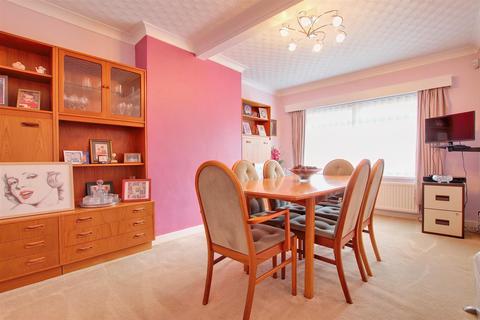 44 Greenacre Park, Hornsea, HU18 1UW