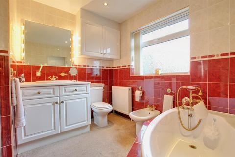 44 Greenacre Park, Hornsea, HU18 1UW