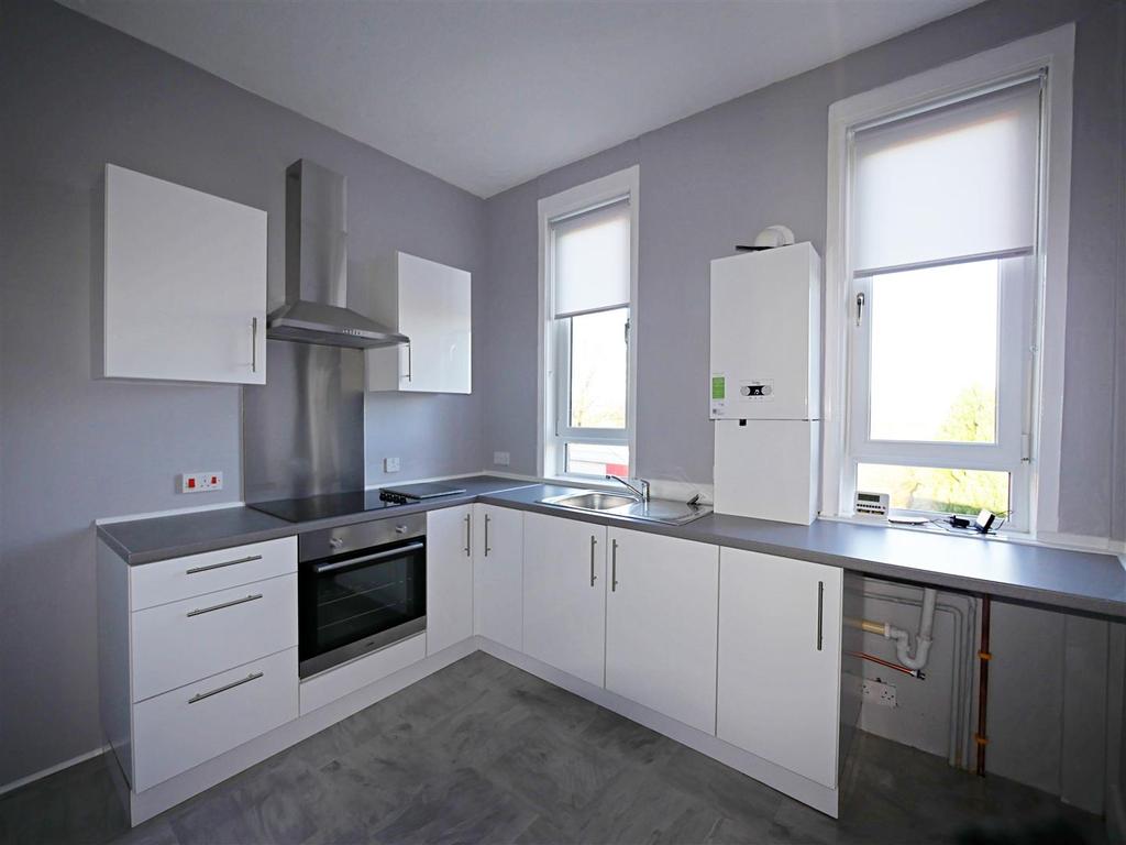 Main Street, Chryston 1 bed flat £550 pcm (£127 pw)