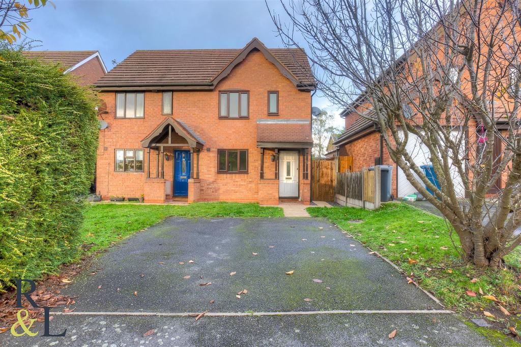 Lindale Close Gamston Nottingham 2 bed semidetached house £950 pcm