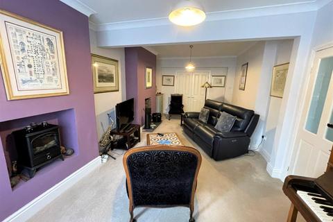 5 Hillside Road, Stockton-on-tees, TS20 1JG