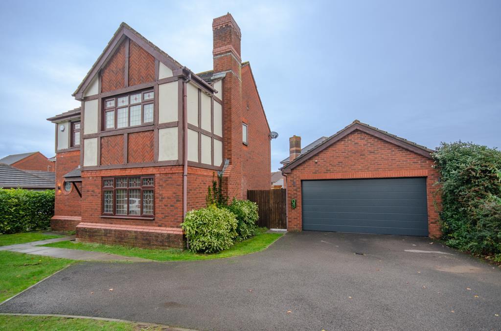 Colliers Break, Emersons Green, Bristol, BS16 7EB 4 bed house for sale