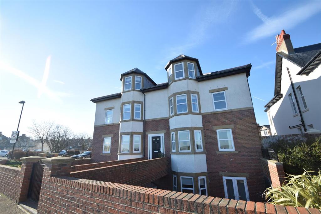 Panama View, Bournemouth Gardens, Whitley Bay 2 bed apartment £795