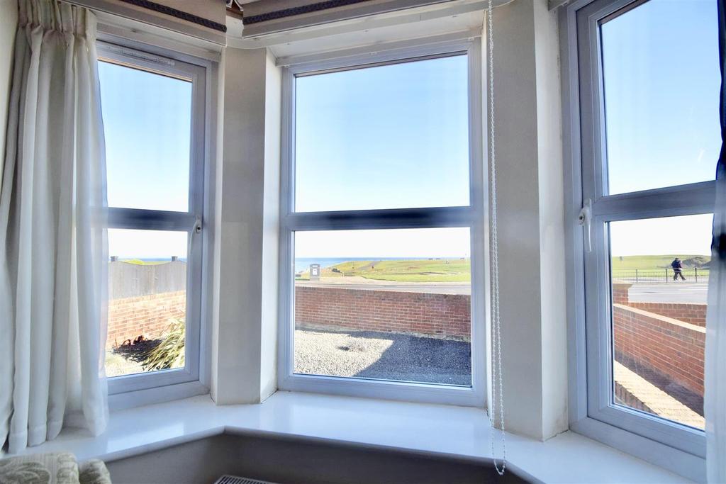 Panama View, Bournemouth Gardens, Whitley Bay 2 bed apartment £795