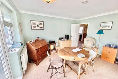 3 bedroom chalet for sale - Meadow Way, Fairlight, Hastings