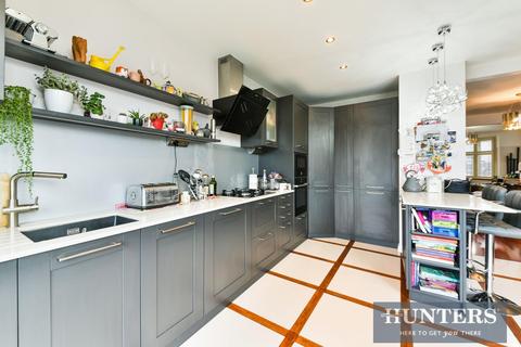 13 Catherine Gardens, Hounslow, TW3 2PP