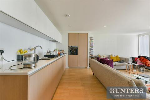 Flat 15, Francis House Pump House Crescent, Brentford, TW8 0HL