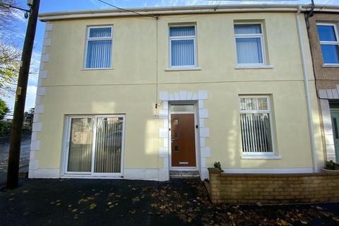 4 bedroom property for sale - Cwm Terrace, Llanelli