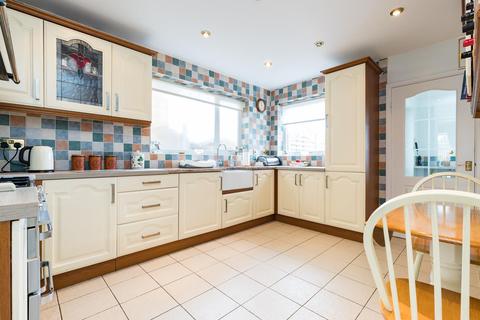 4 bedroom detached house for sale - Churchill Avenue, Brigg