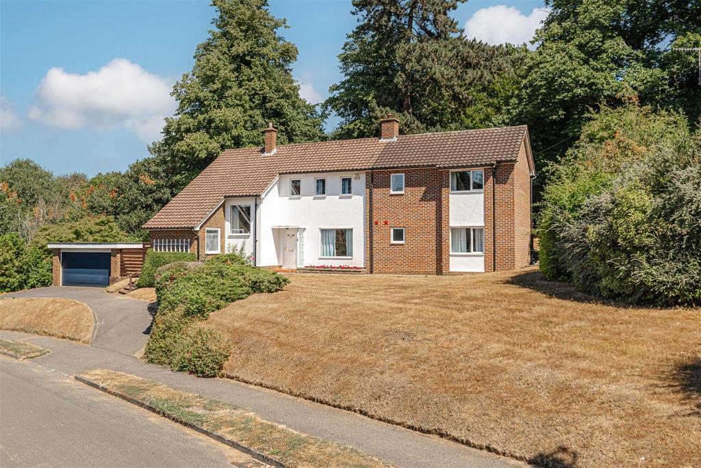 Blackstone Hill, Redhill 5 bed detached house £1,250,000