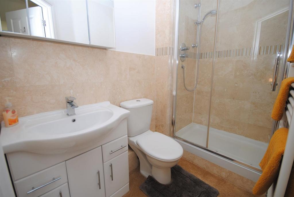2cliffordwayensuite.JPG