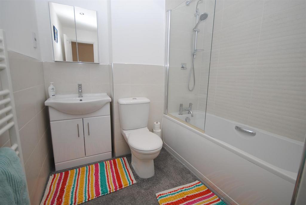 2cliffordwaybath.JPG