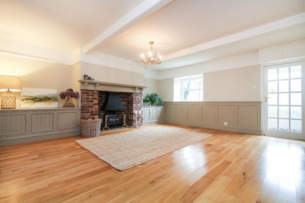 Church Way, Earsdon, Whitley Bay 2 bed semidetached house £600,000